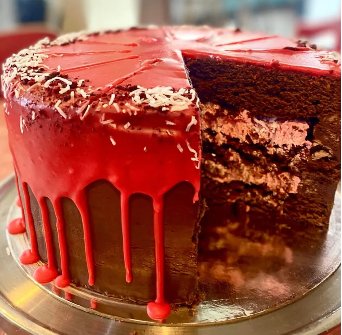 Perroni Red Velvet Drip Cake