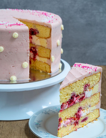 Perroni Signature Raspberry Layer Cake